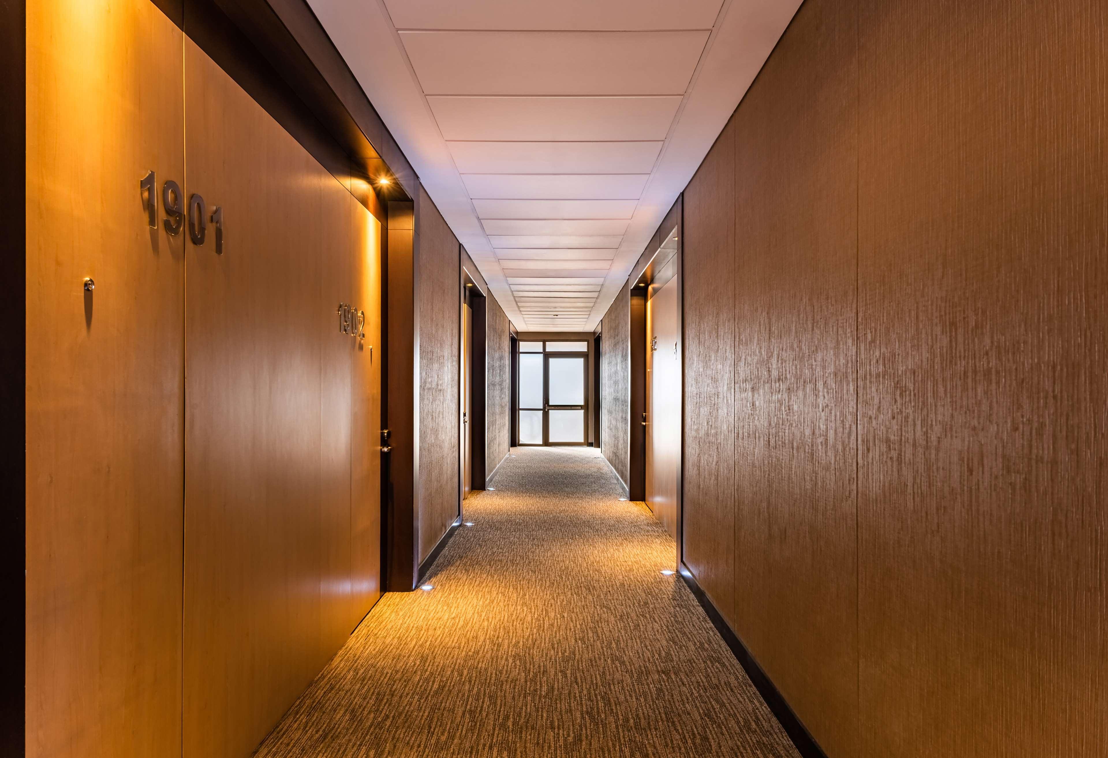 ホテル Hilton Doubletree Bogota Salitre Ar エクステリア 写真 A typical hotel corridor