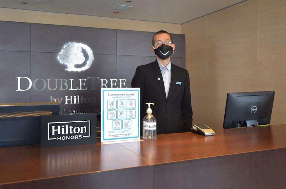 ホテル Hilton Doubletree Bogota Salitre Ar エクステリア 写真 Hilton CleanStay