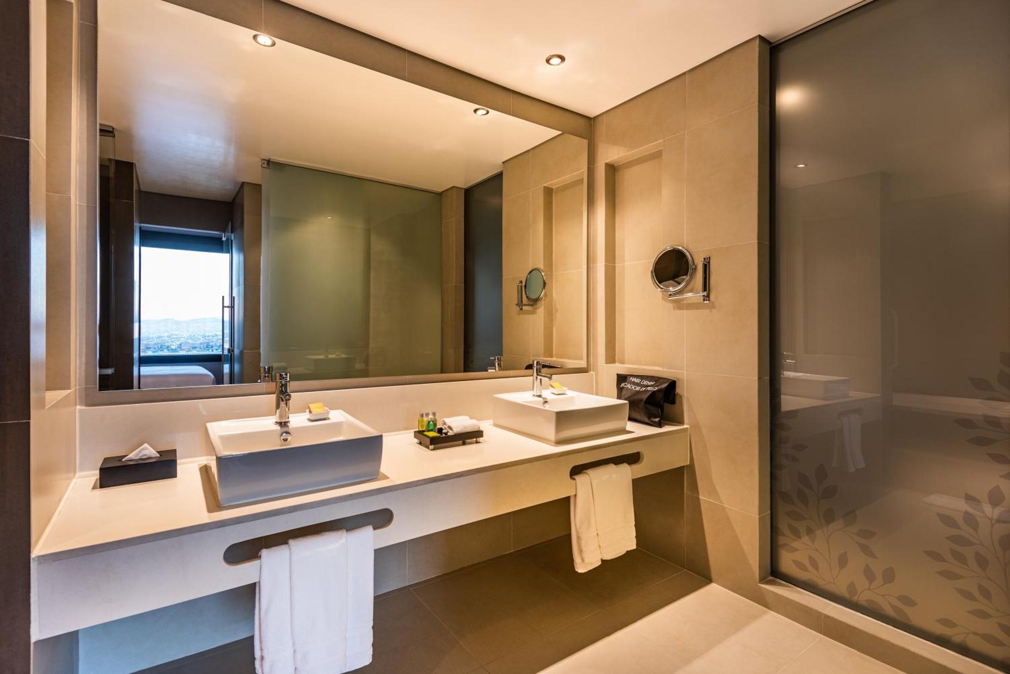ホテル Hilton Doubletree Bogota Salitre Ar エクステリア 写真