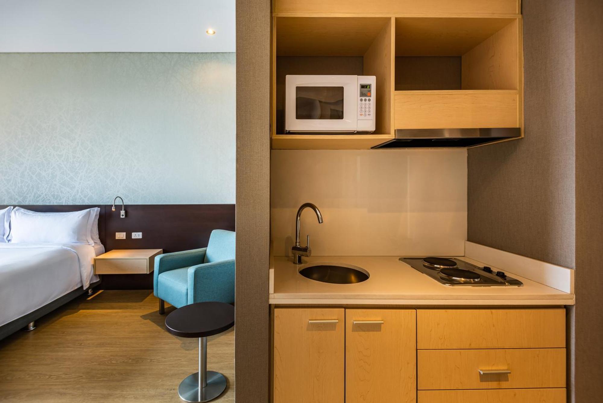 ホテル Hilton Doubletree Bogota Salitre Ar エクステリア 写真 A kitchenette in a hotel room