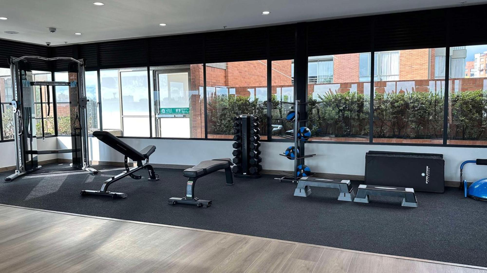 ホテル Hilton Doubletree Bogota Salitre Ar エクステリア 写真 The gym at the University of Law, Birmingham
