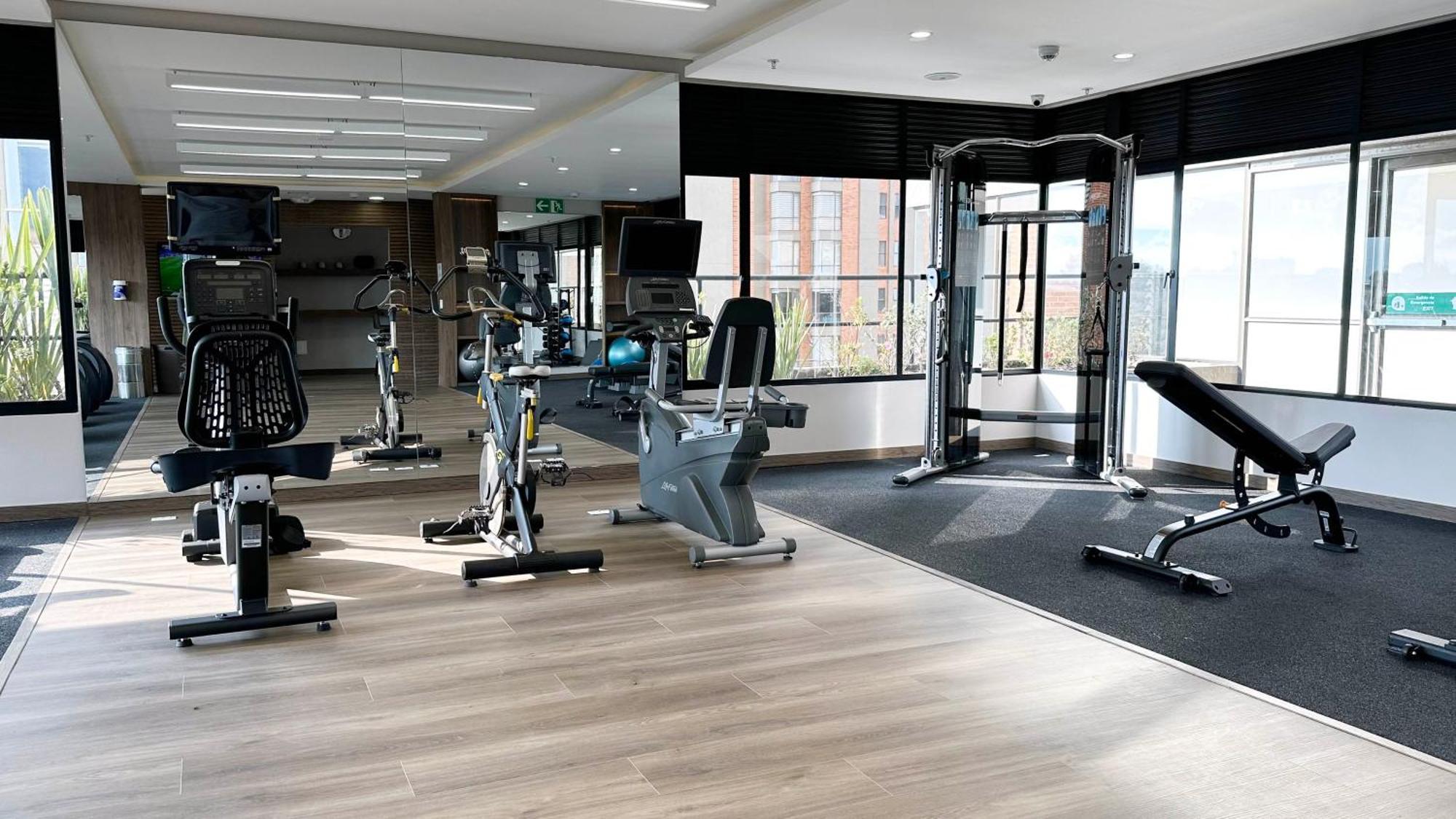 ホテル Hilton Doubletree Bogota Salitre Ar エクステリア 写真 The gym at the University of Law, Birmingham